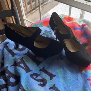 Bandolino Gorgeous Shoes-Black